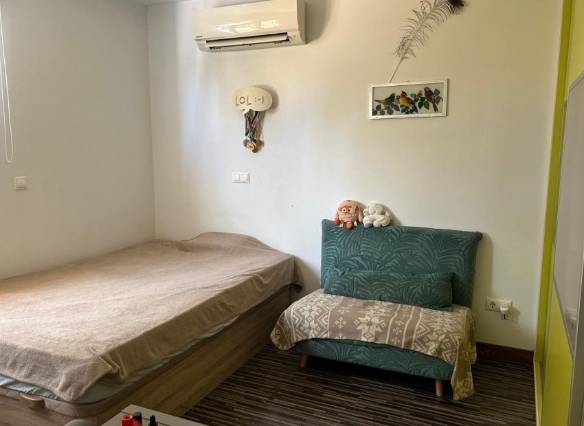 Reventa - Independiente / Villa -
Ciudad Quesada - Rojales - Rojales