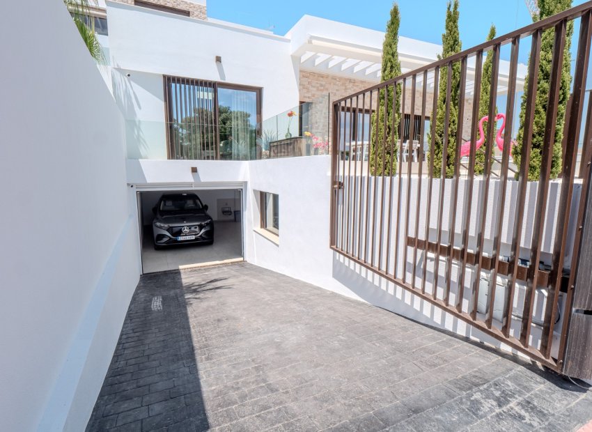 Reventa - Independiente / Villa -
Ciudad Quesada - Rojales - Rojales