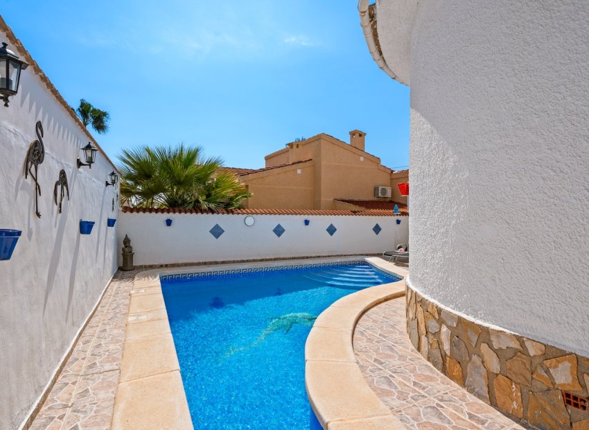 Reventa - Independiente / Villa -
Ciudad Quesada - Rojales - Rojales