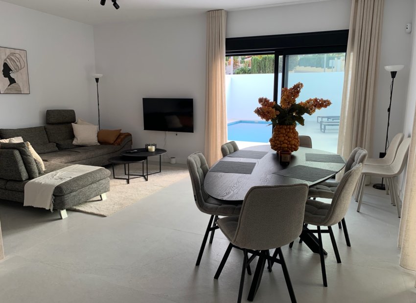 Reventa - Independiente / Villa -
Ciudad Quesada - Rojales - Rojales