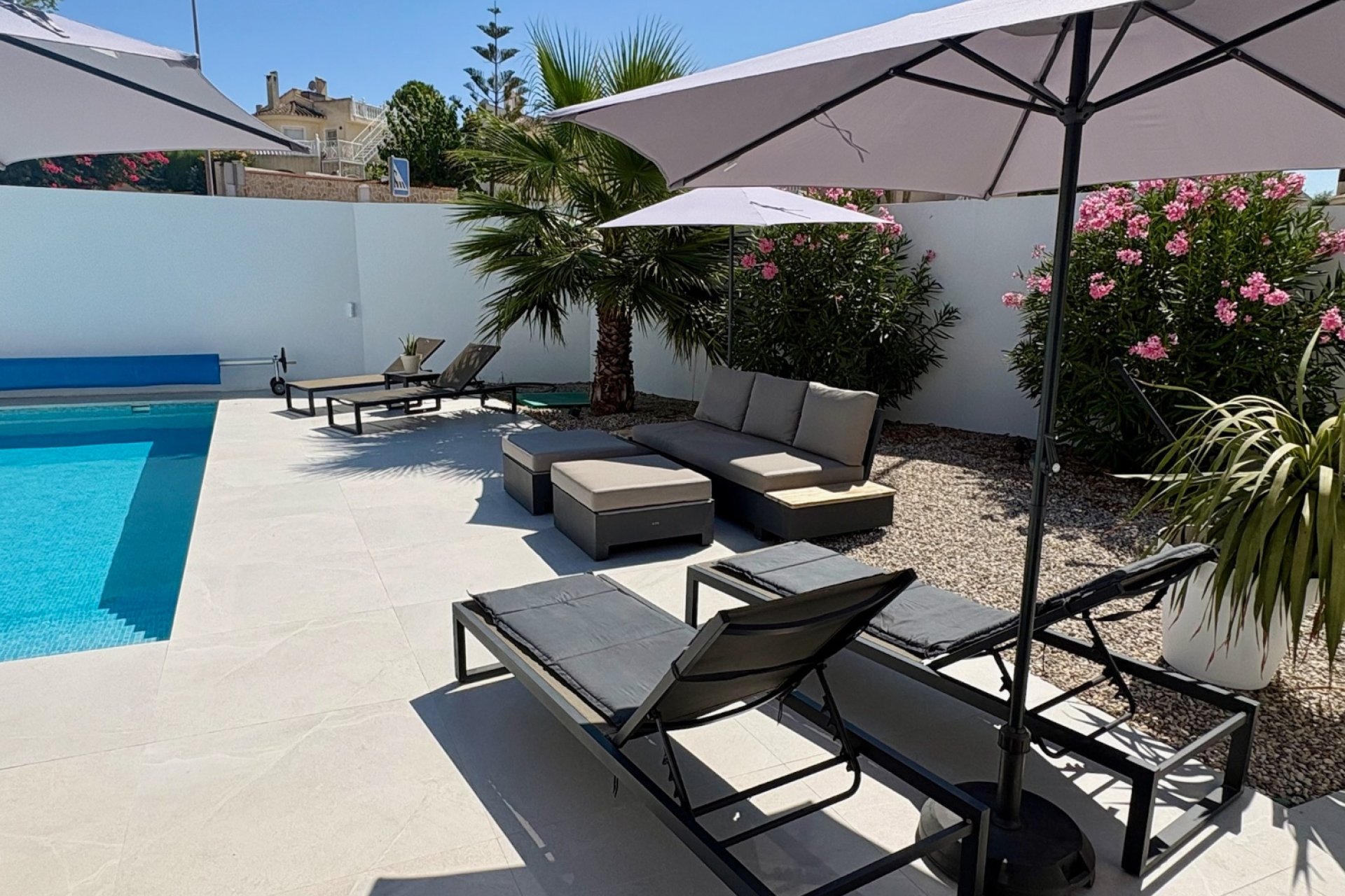 Reventa - Independiente / Villa -
Ciudad Quesada - Rojales - Rojales