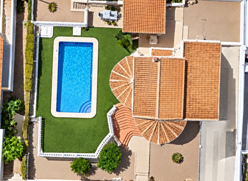 Reventa - Independiente / Villa -
Ciudad Quesada - Rojales - Urbanización Ciudad Quesada