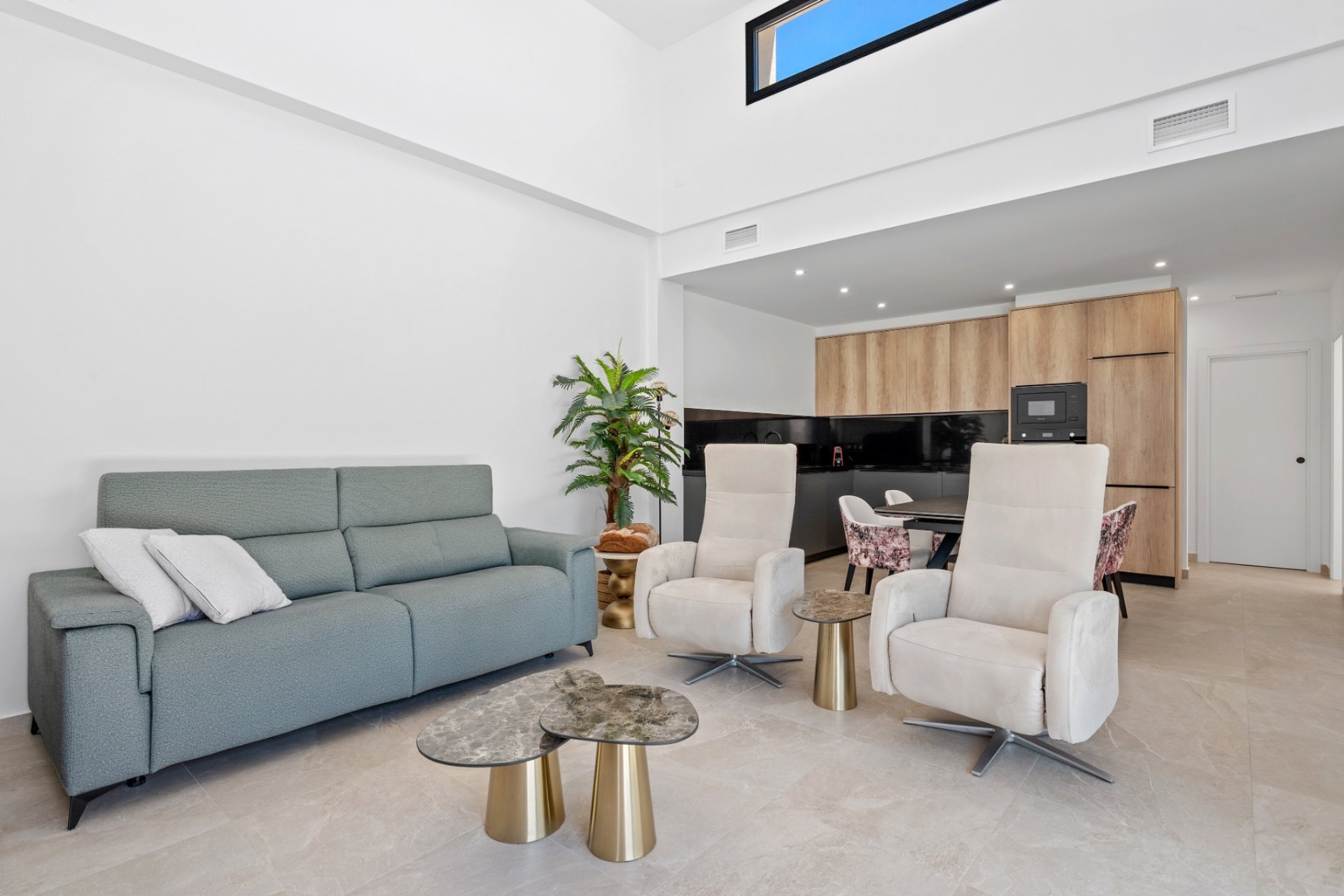Reventa - Independiente / Villa -
Daya Nueva - Costa Blanca South