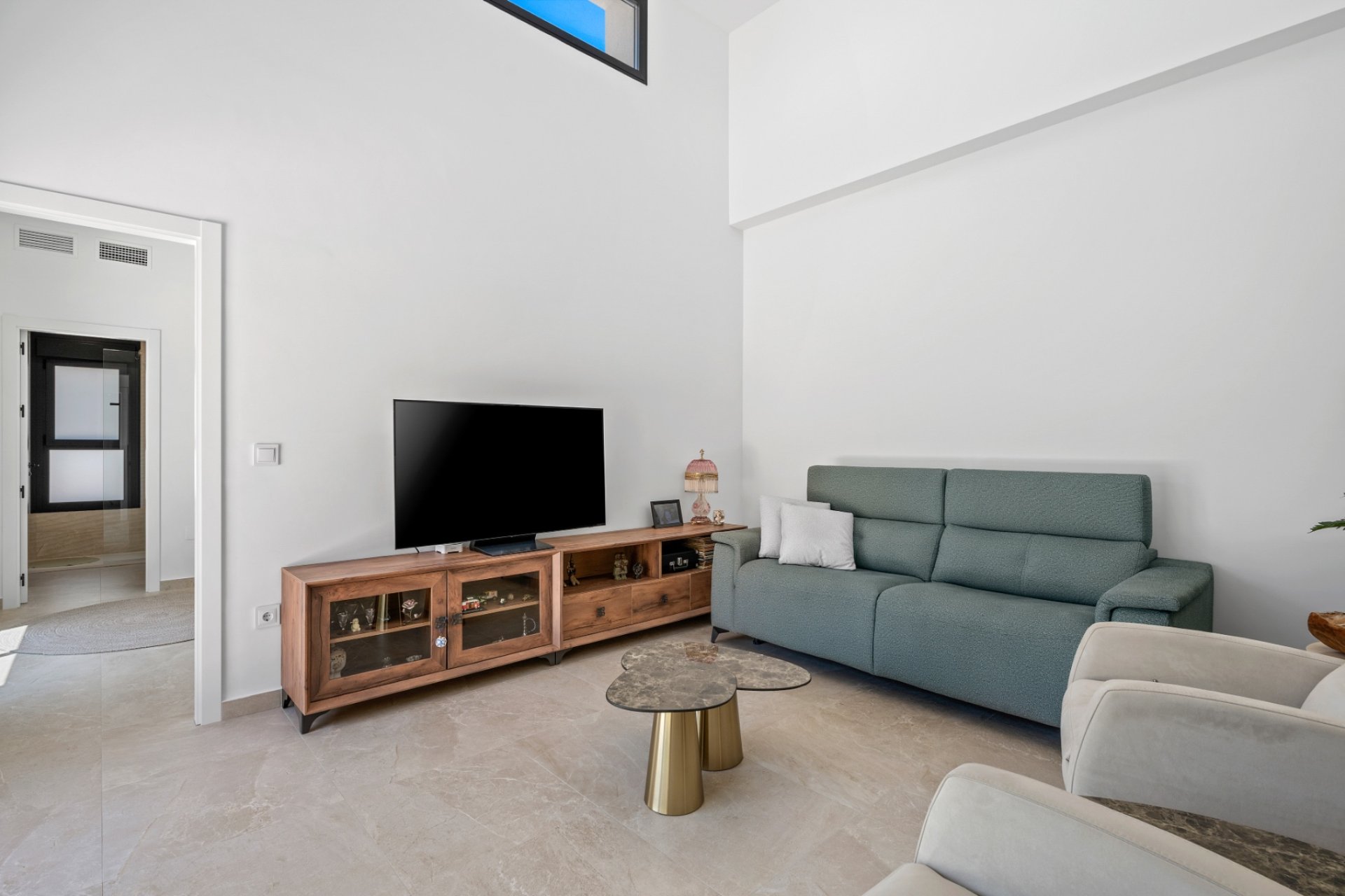 Reventa - Independiente / Villa -
Daya Nueva - Costa Blanca South