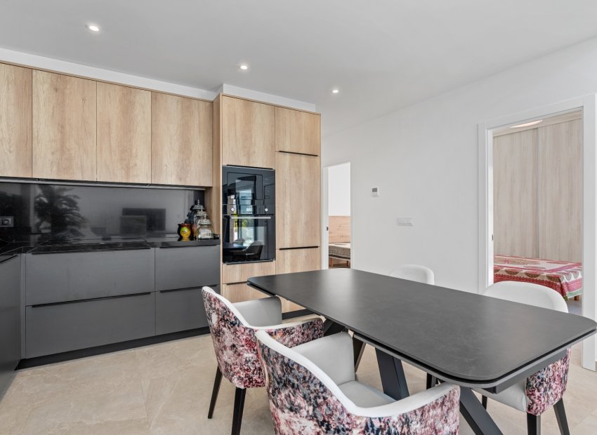 Reventa - Independiente / Villa -
Daya Nueva - Costa Blanca South