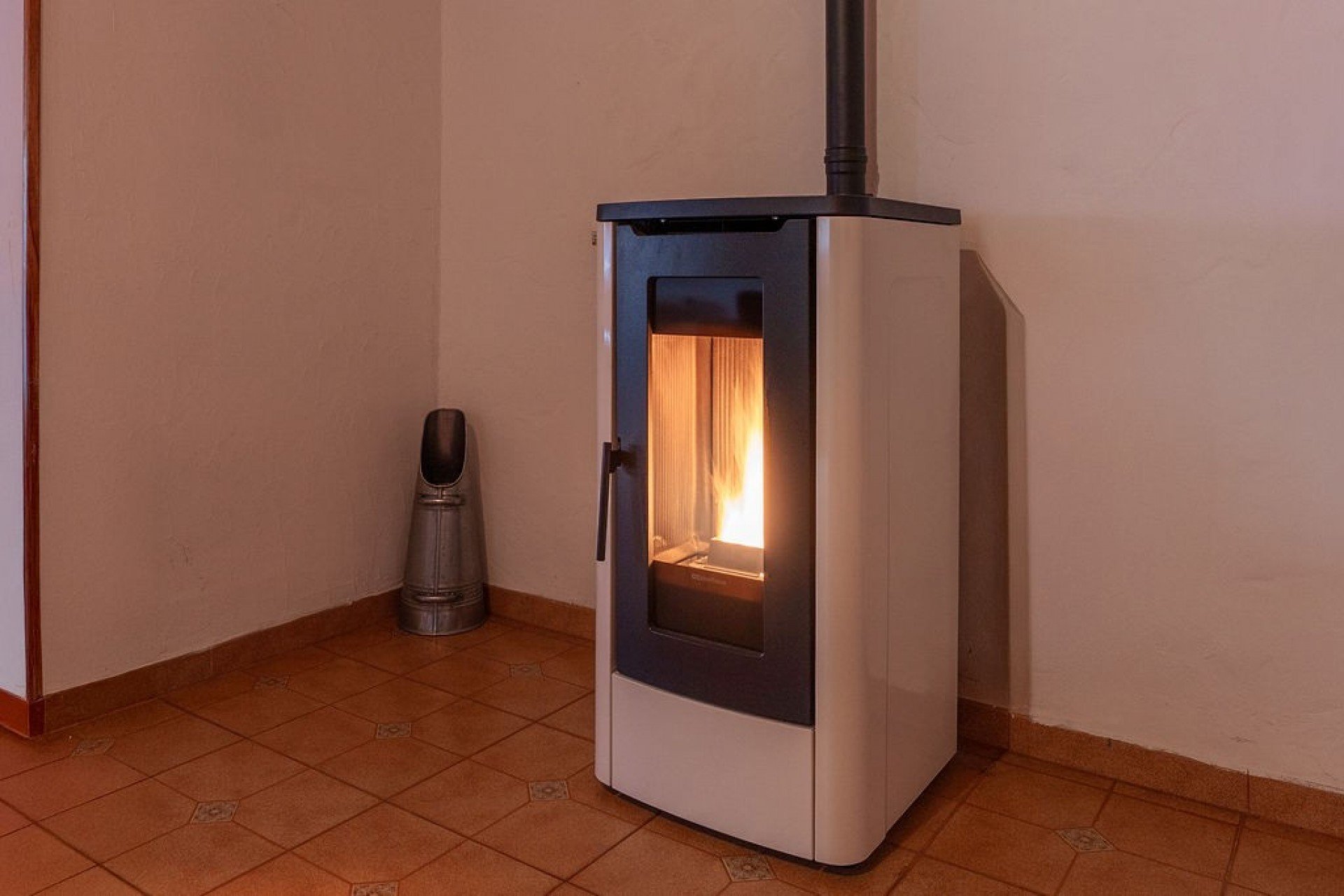 Reventa - Independiente / Villa -
Hondón de las Nieves