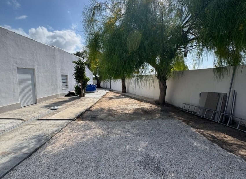 Reventa - Independiente / Villa -
La Marina del Pinet - La Marina