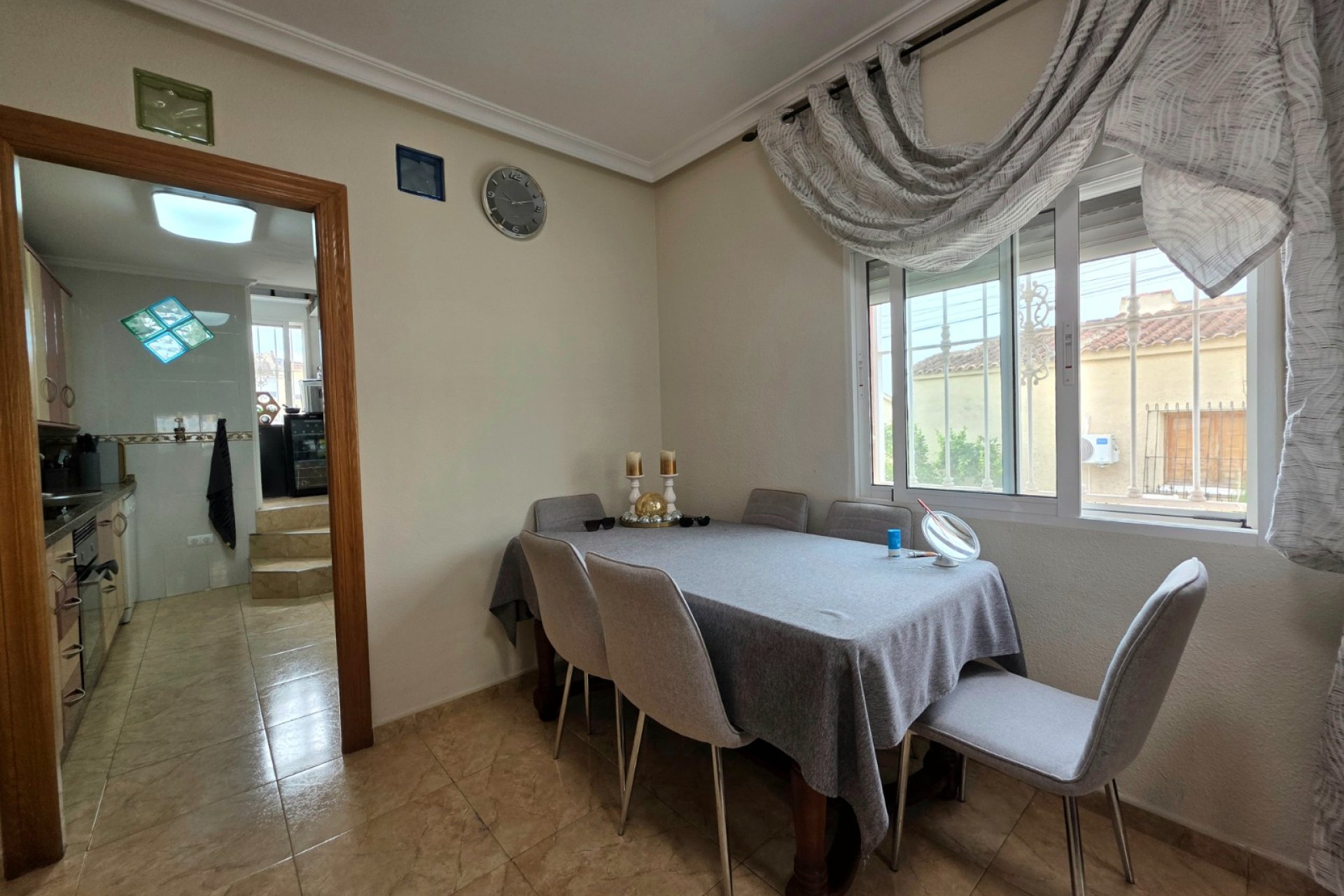 Reventa - Independiente / Villa -
La Marina - La Marina Urb