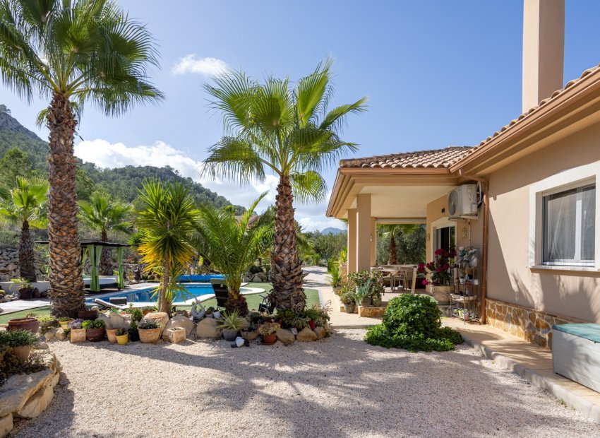 Reventa - Independiente / Villa -
La Zarza - La Zarza Murcia