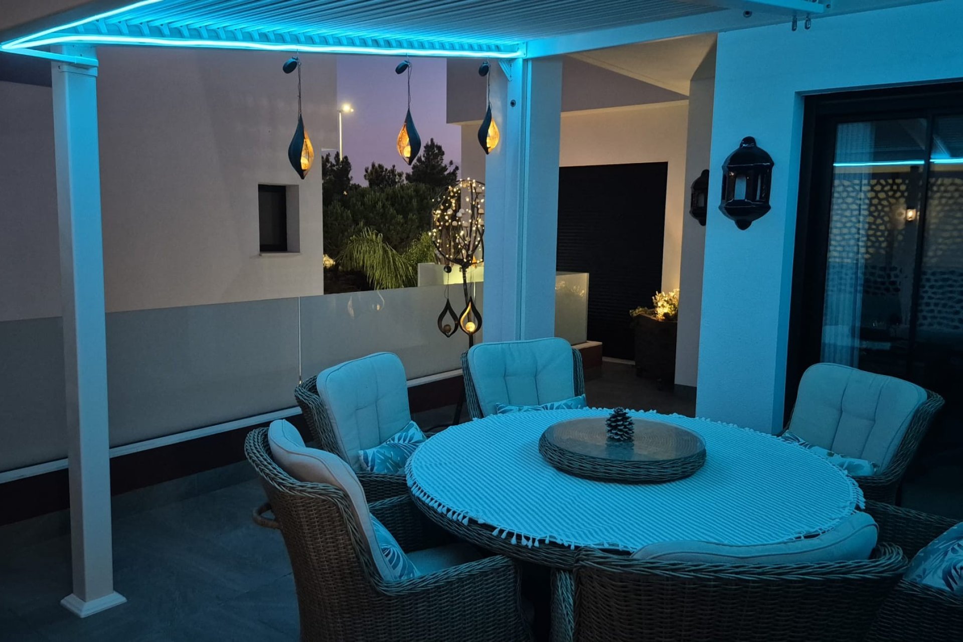 Reventa - Independiente / Villa -
Los Montesinos - La Herrada