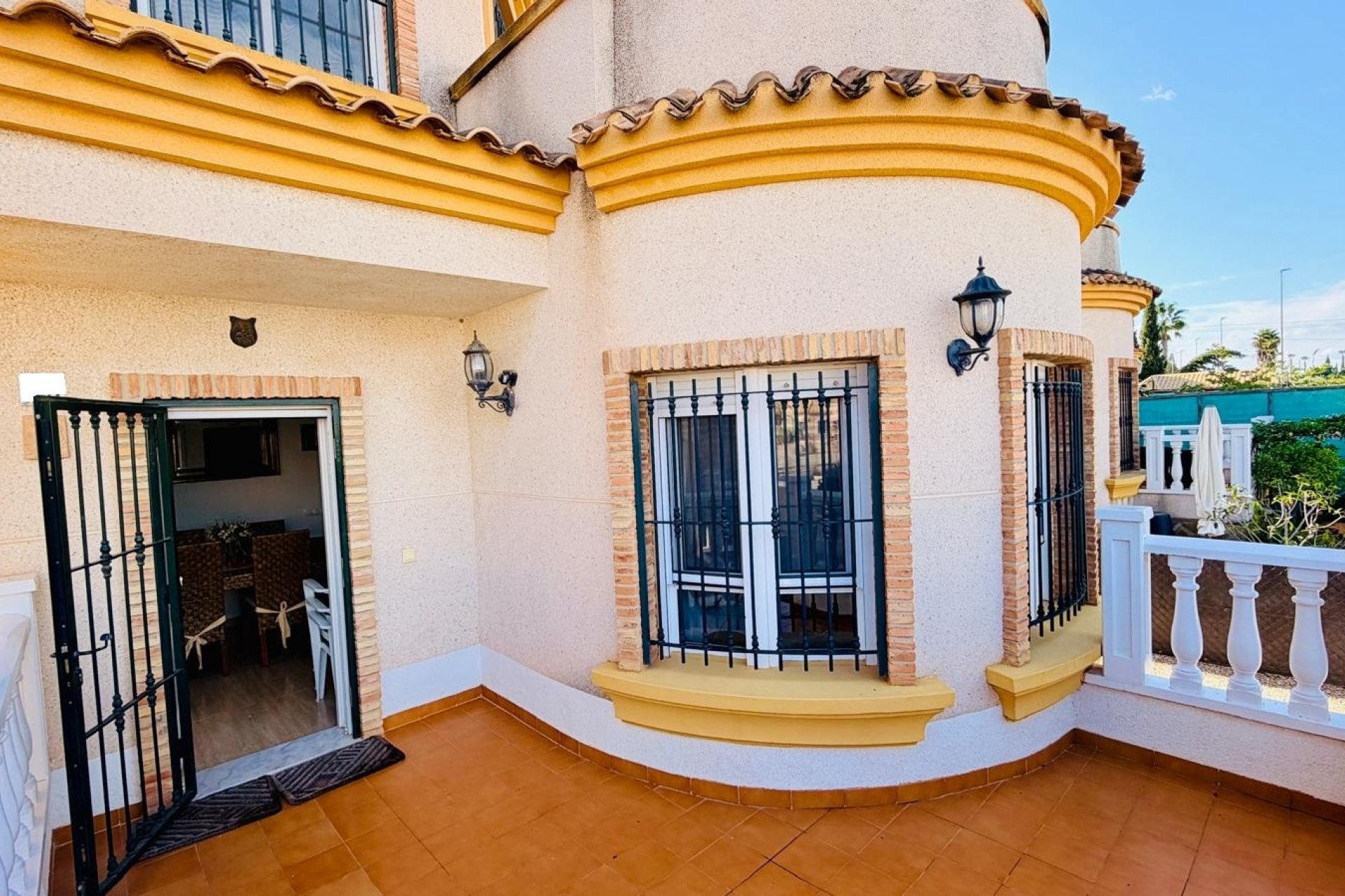 Reventa - Independiente / Villa -
Los Montesinos - La Herrada