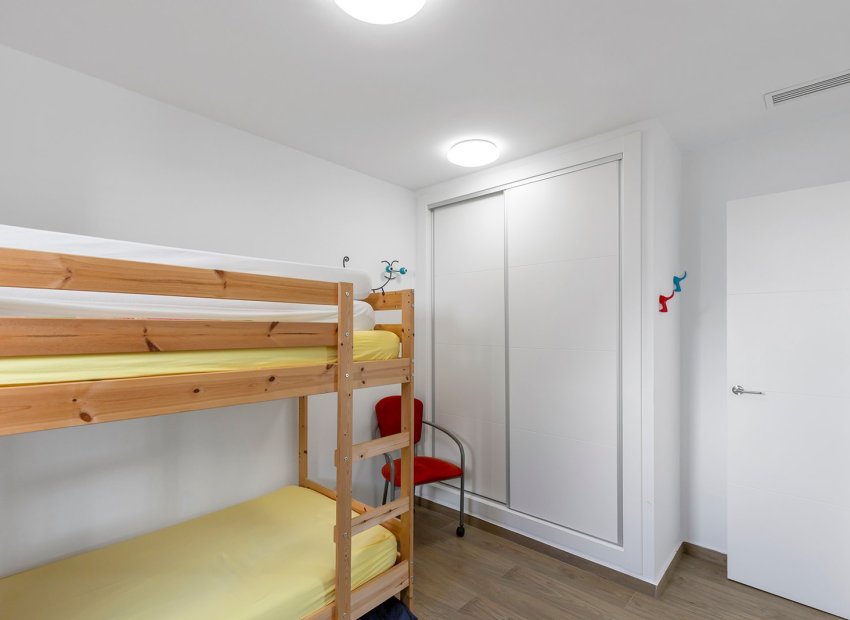 Reventa - Independiente / Villa -
Orihuela - Entre Naranjos Vistabella Golf