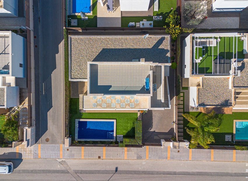 Reventa - Independiente / Villa -
Orihuela - Entre Naranjos Vistabella Golf