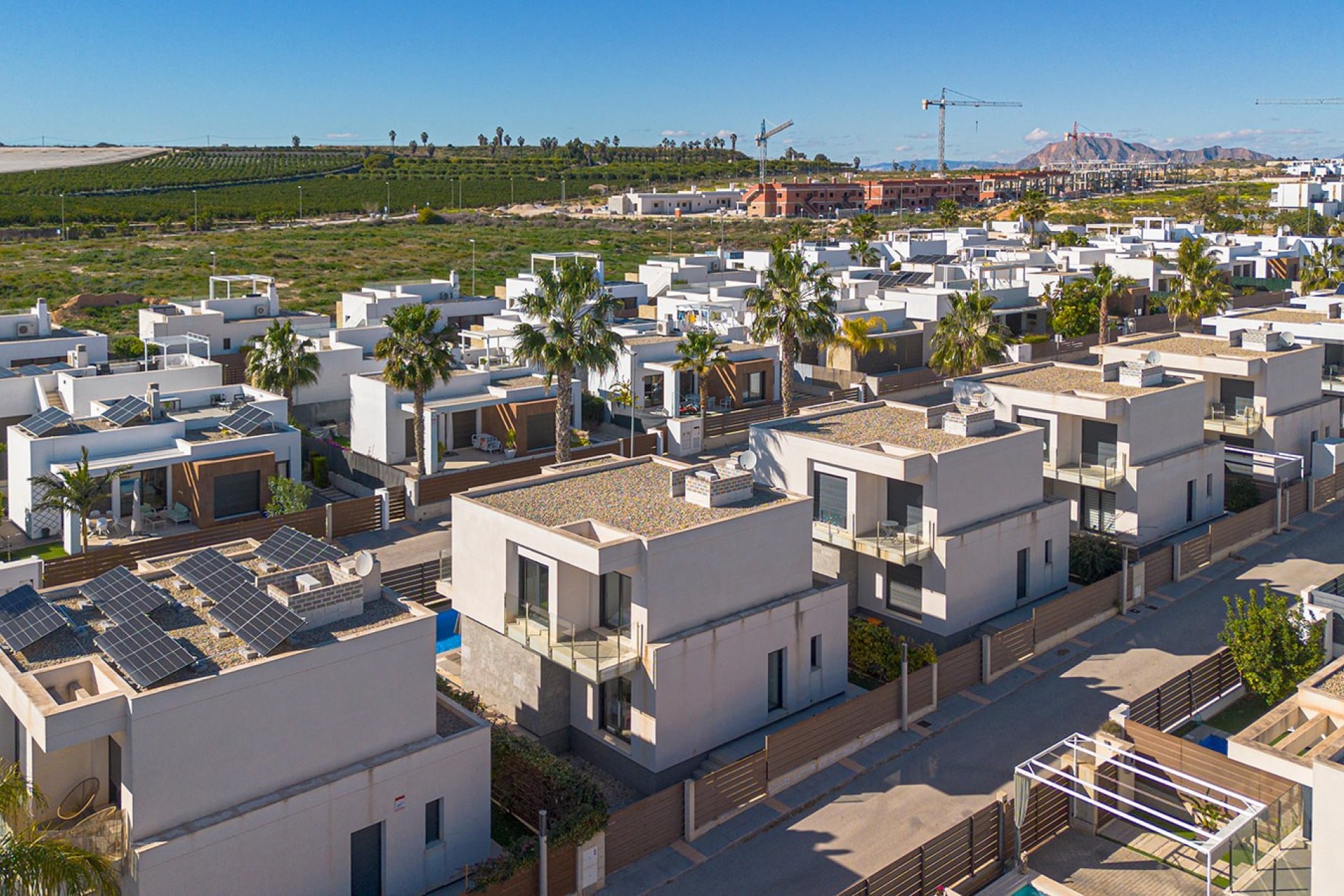 Reventa - Independiente / Villa -
Orihuela - Entre Naranjos Vistabella Golf