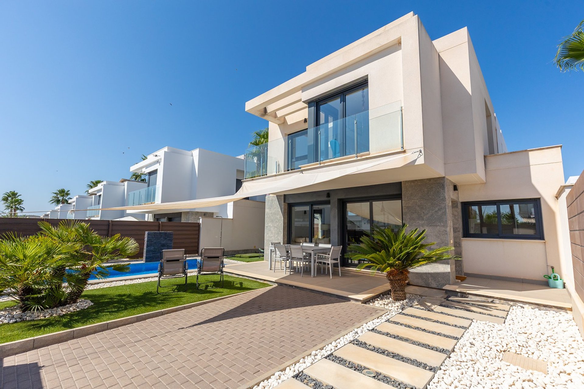 Reventa - Independiente / Villa -
Orihuela - Entre Naranjos Vistabella Golf