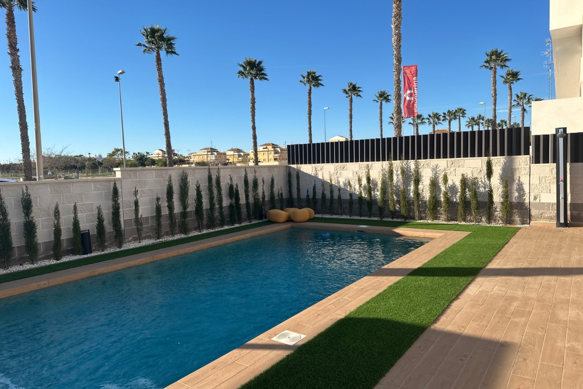 Reventa - Independiente / Villa -
Rojales - Doña Pepa