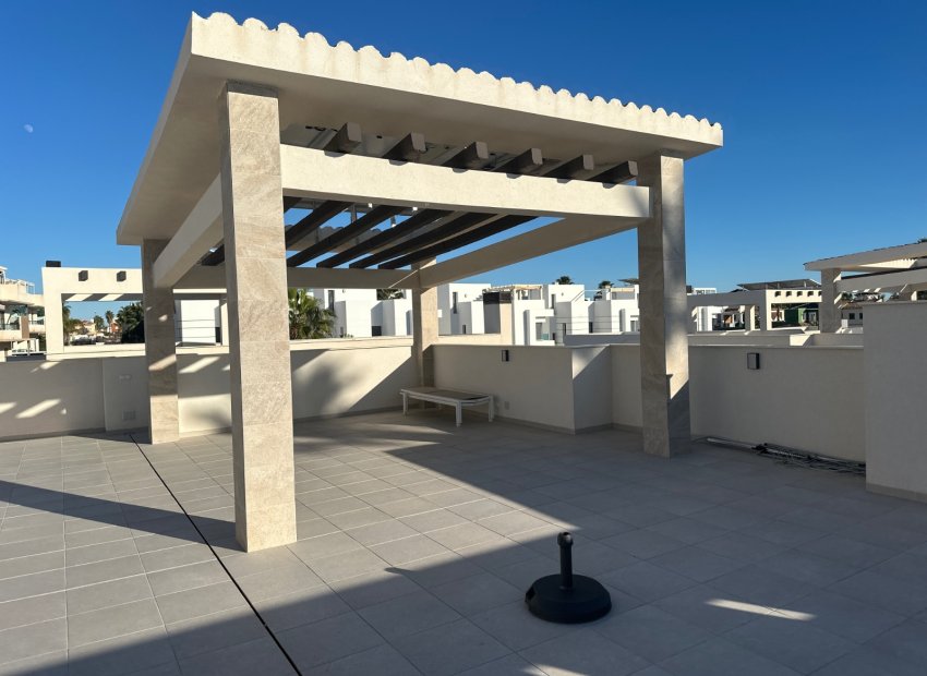 Reventa - Independiente / Villa -
Rojales - Doña Pepa