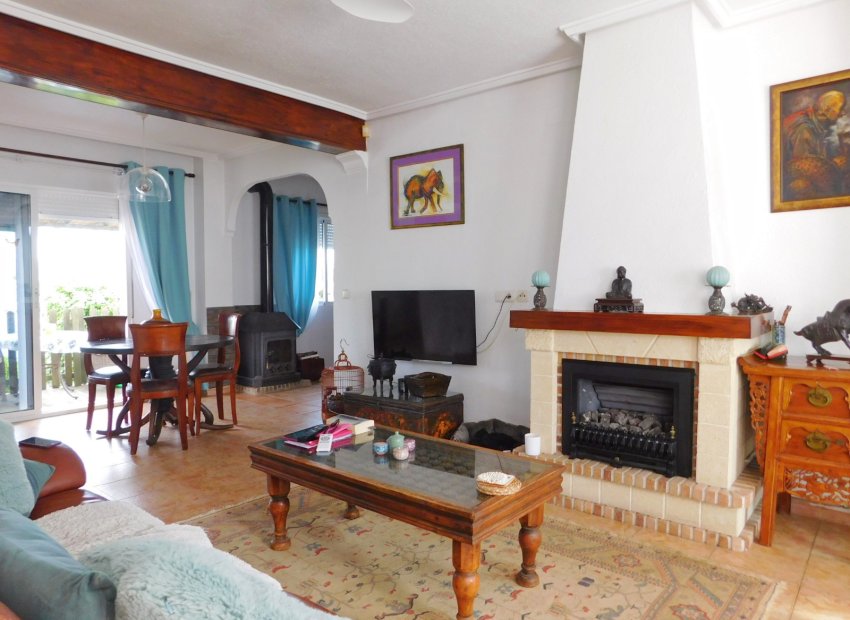 Reventa - Independiente / Villa -
San Miguel de Salinas - San Miguel Salinas