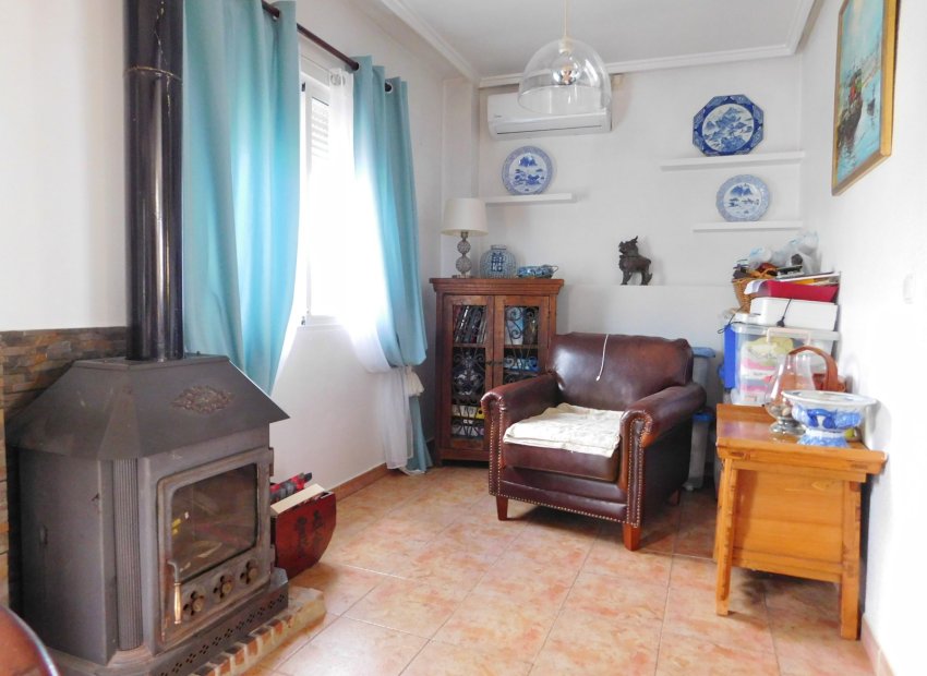 Reventa - Independiente / Villa -
San Miguel de Salinas - San Miguel Salinas