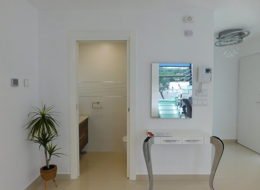 Reventa - Independiente / Villa -
San Miguel de Salinas