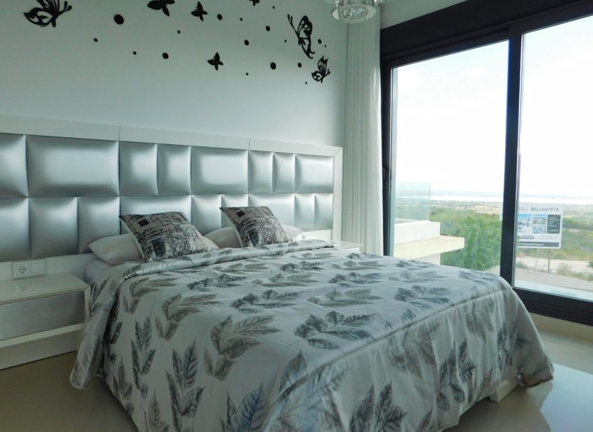 Reventa - Independiente / Villa -
San Miguel de Salinas