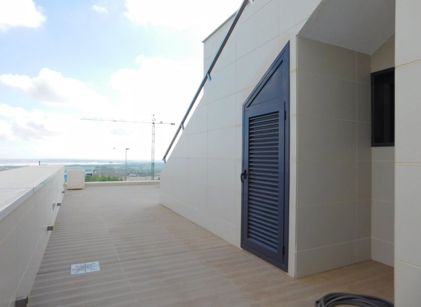 Reventa - Independiente / Villa -
San Miguel de Salinas