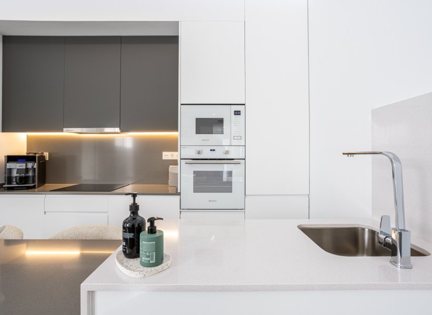 Reventa - Independiente / Villa -
Torre Pacheco - Roldán