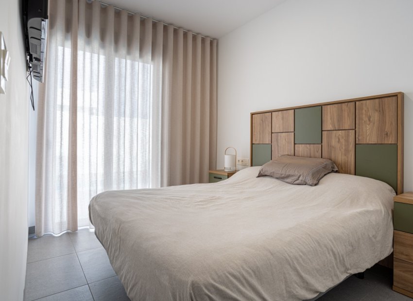 Reventa - Independiente / Villa -
Torre Pacheco - Roldán