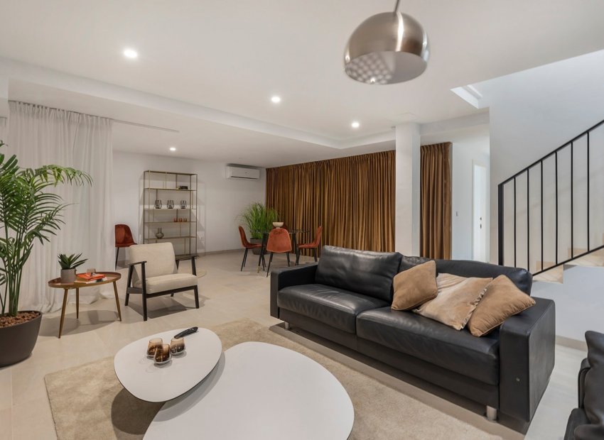 Reventa - Independiente / Villa -
Torre Pacheco - Santa Rosalía