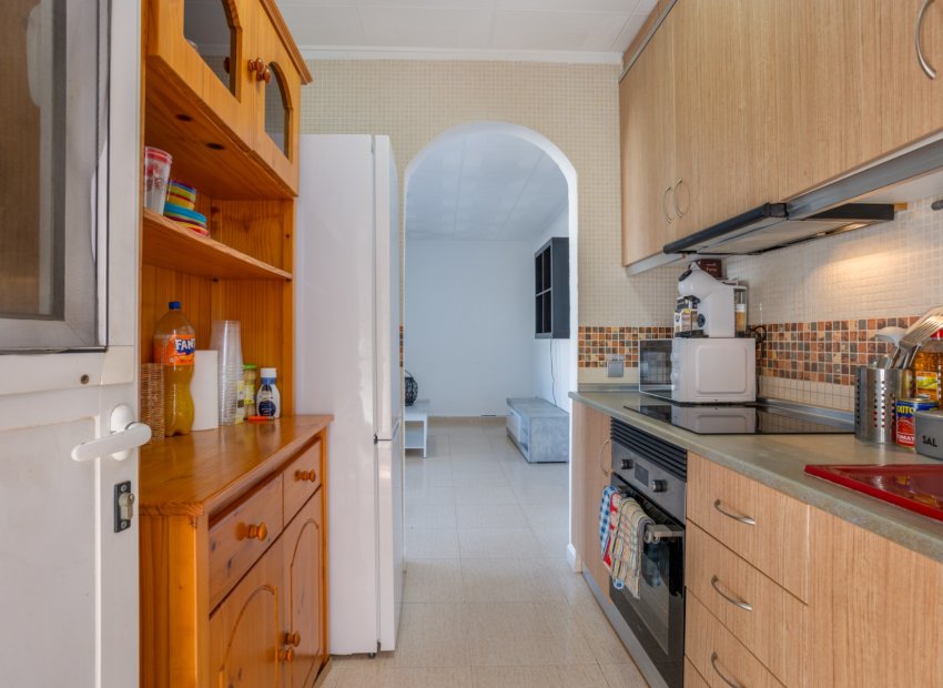 Reventa - Independiente / Villa -
Torrevieja - Urbanización San Luis