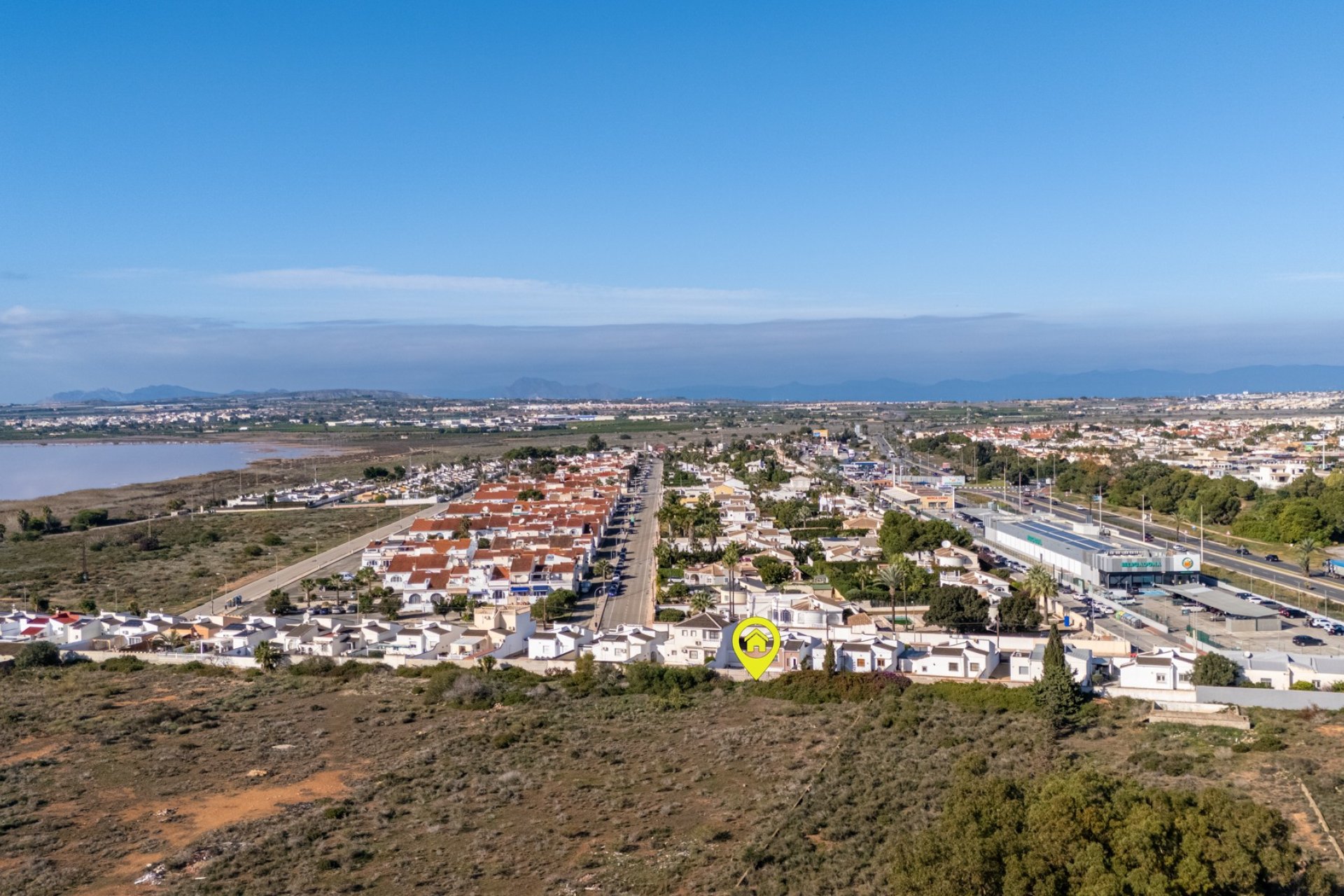 Reventa - Independiente / Villa -
Torrevieja - Urbanización San Luis
