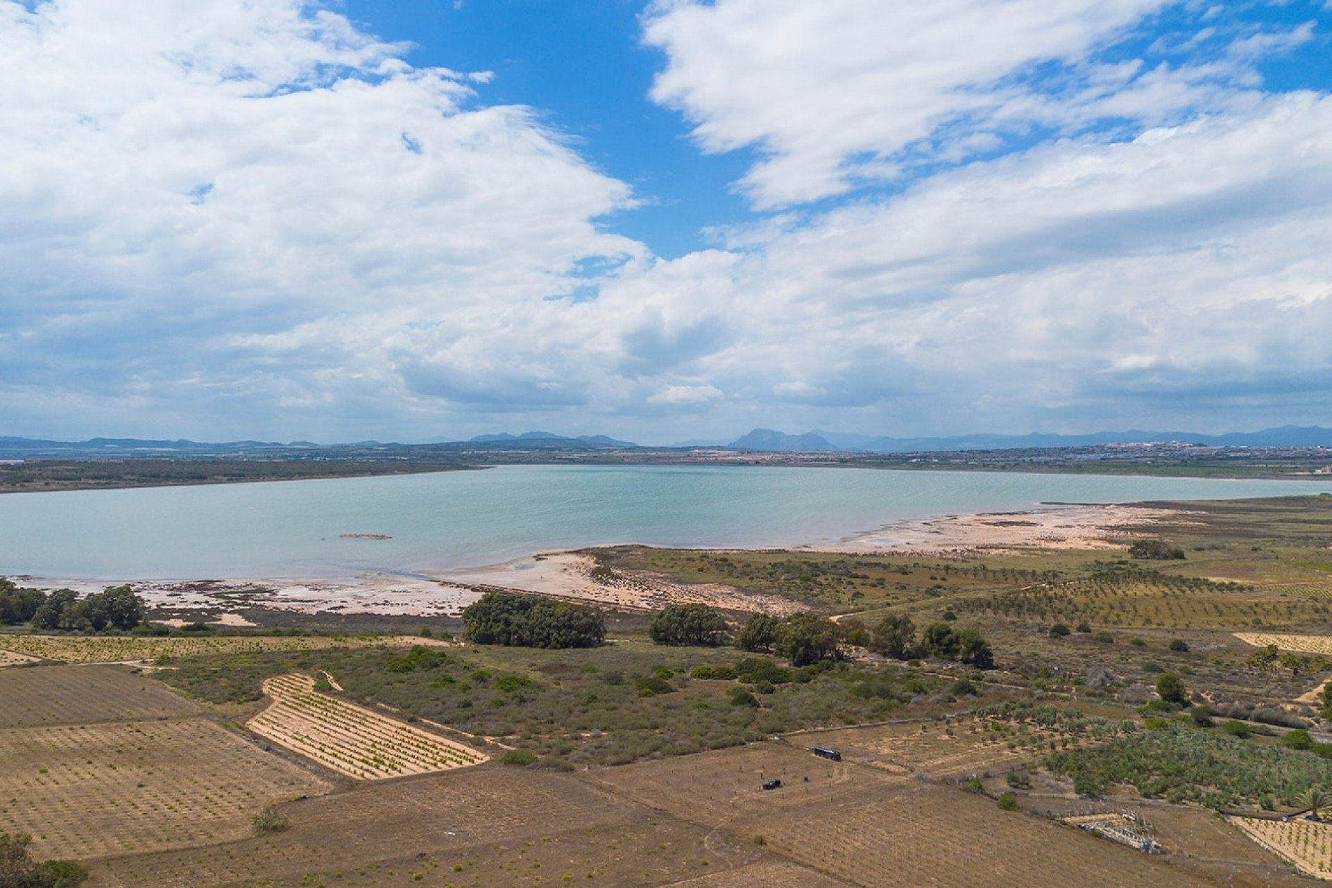 Reventa - Piso - Planta baja -
La Mata - Playa