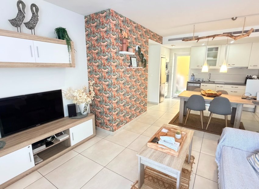 Reventa - Piso - Planta baja -
Torrevieja - Aguas Nuevas