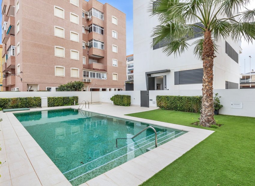 Revente - Appartement au rez-de-chaussée -
Torrevieja - Torrelamata - La Mata