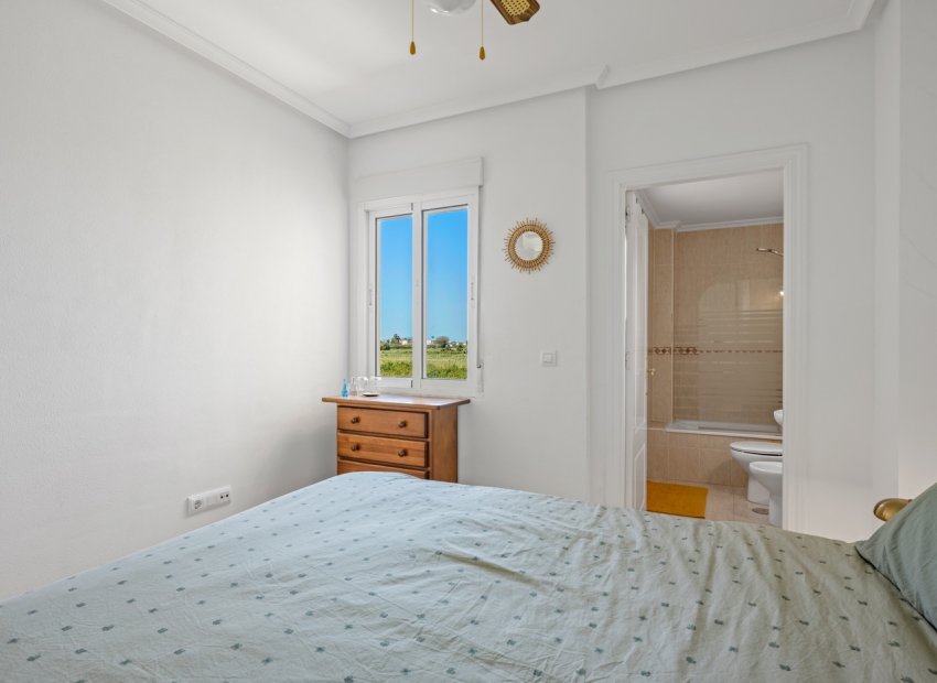 Revente - Appartement -
Daya Nueva - Costa Blanca South