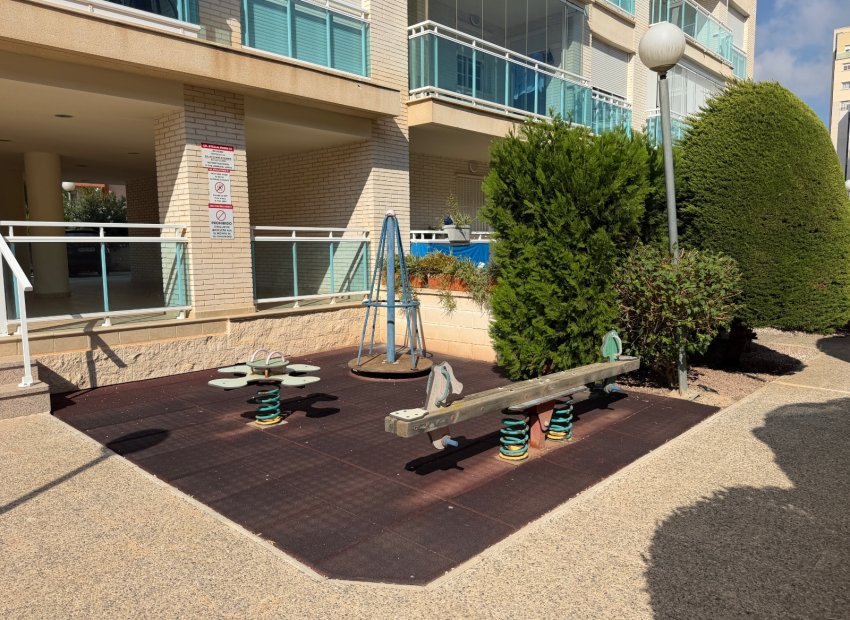 Revente - Appartement -
Guardamar del Segura - Puerto