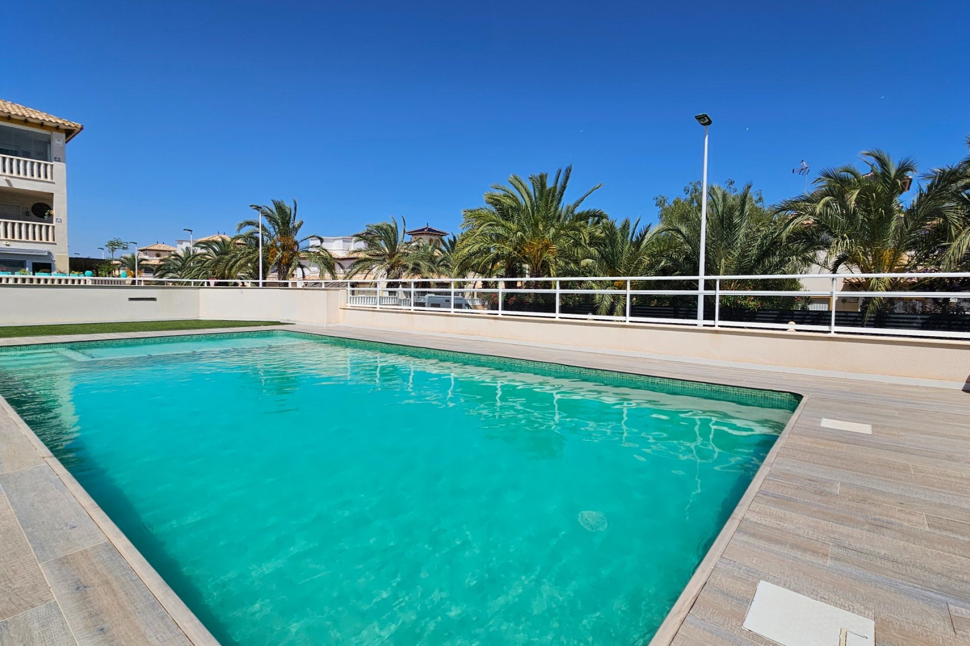 Revente - Appartement -
La Marina