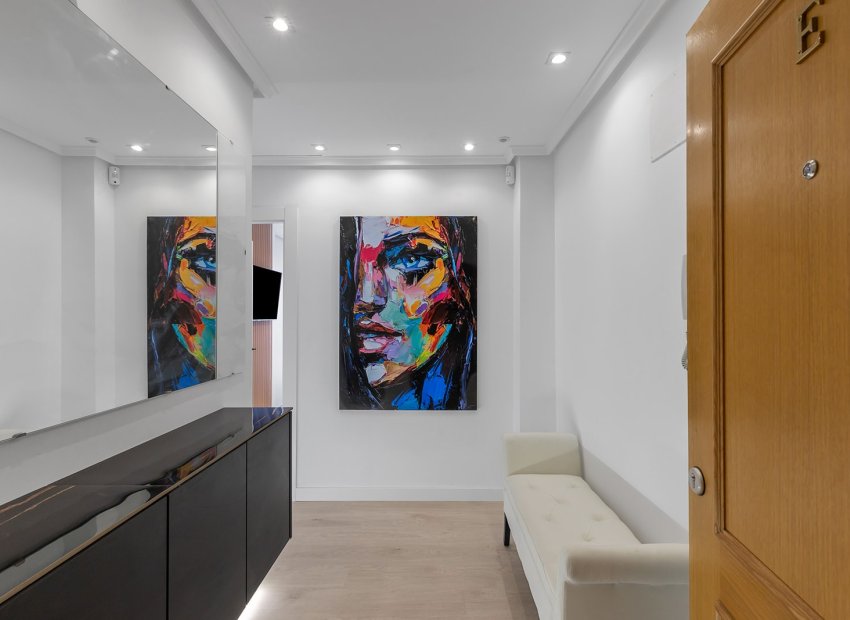 Revente - Appartement -
Los Montesinos