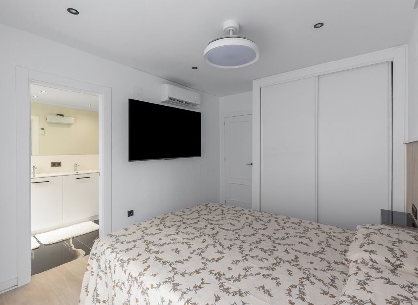 Revente - Appartement -
Los Montesinos