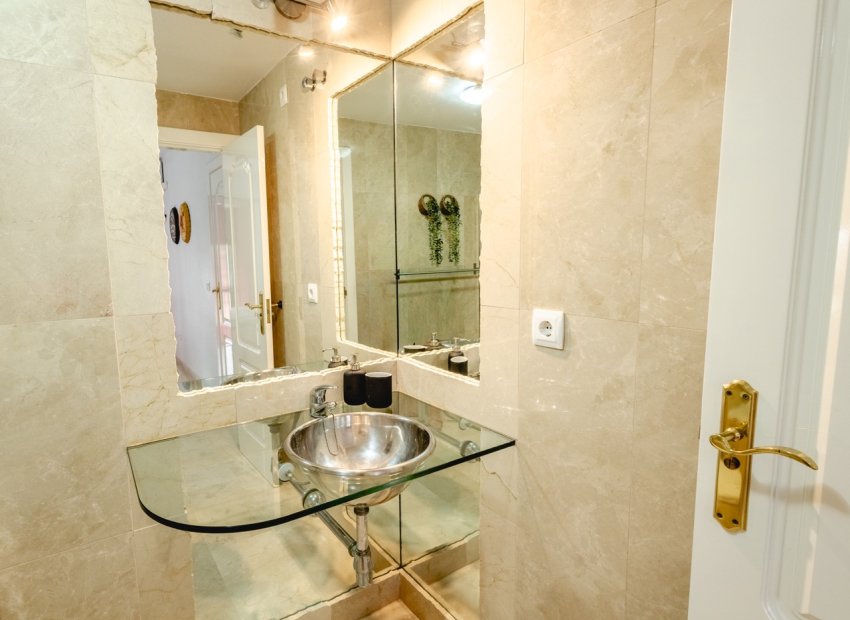 Revente - Appartement -
Orihuela - Orihuela Costa