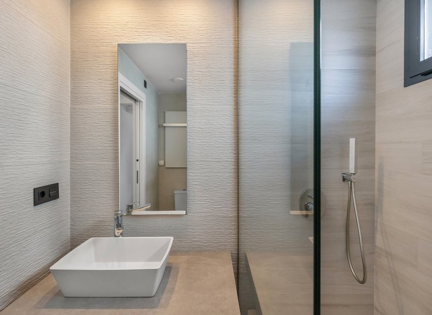 Revente - Appartement -
Punta Prima