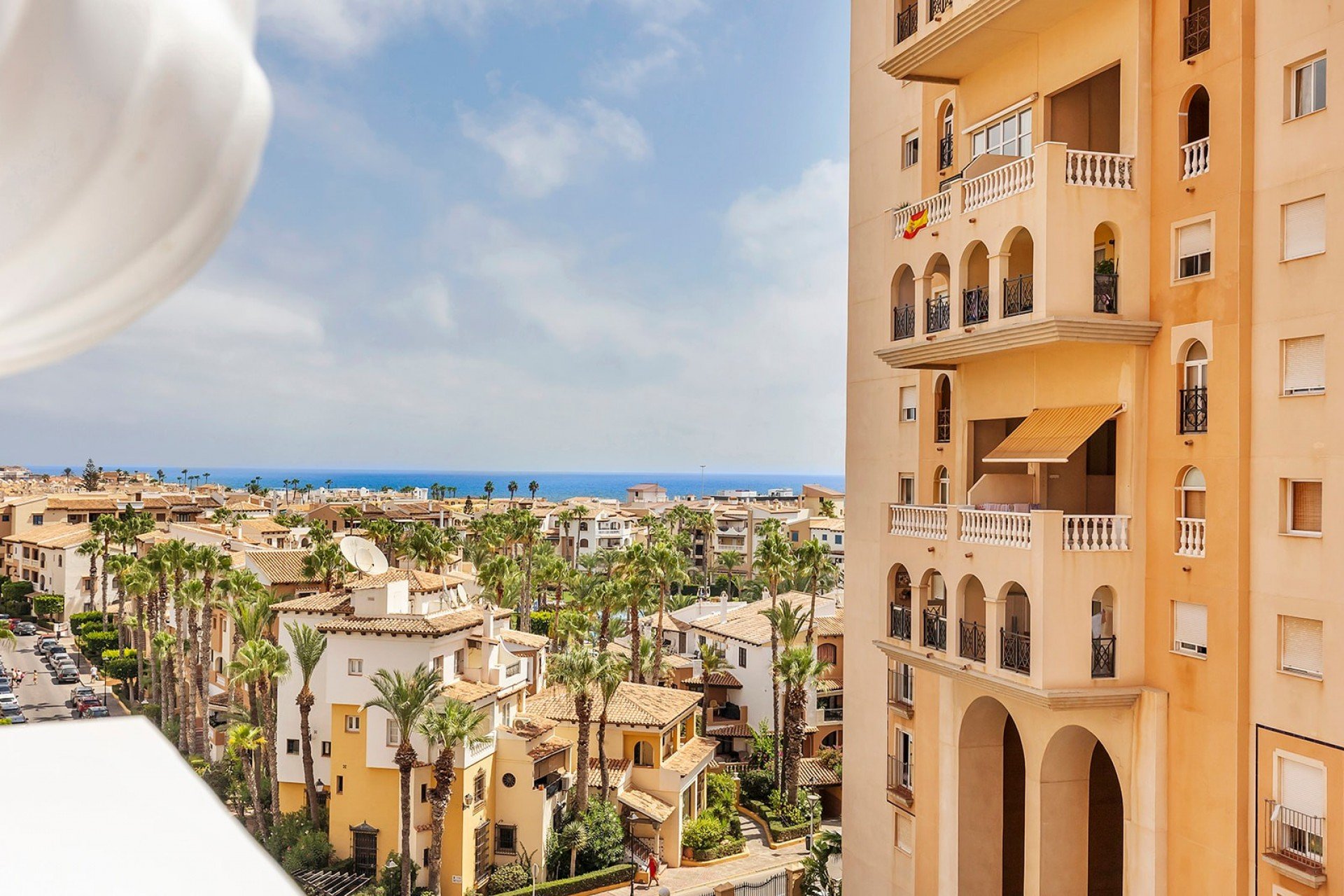 Revente - Appartement -
Torrevieja - Playa de los locos