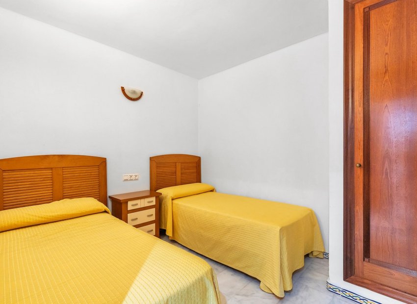 Revente - Appartement -
Torrevieja - Playa de los locos