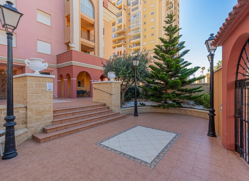 Revente - Appartement -
Torrevieja - Playa de los locos