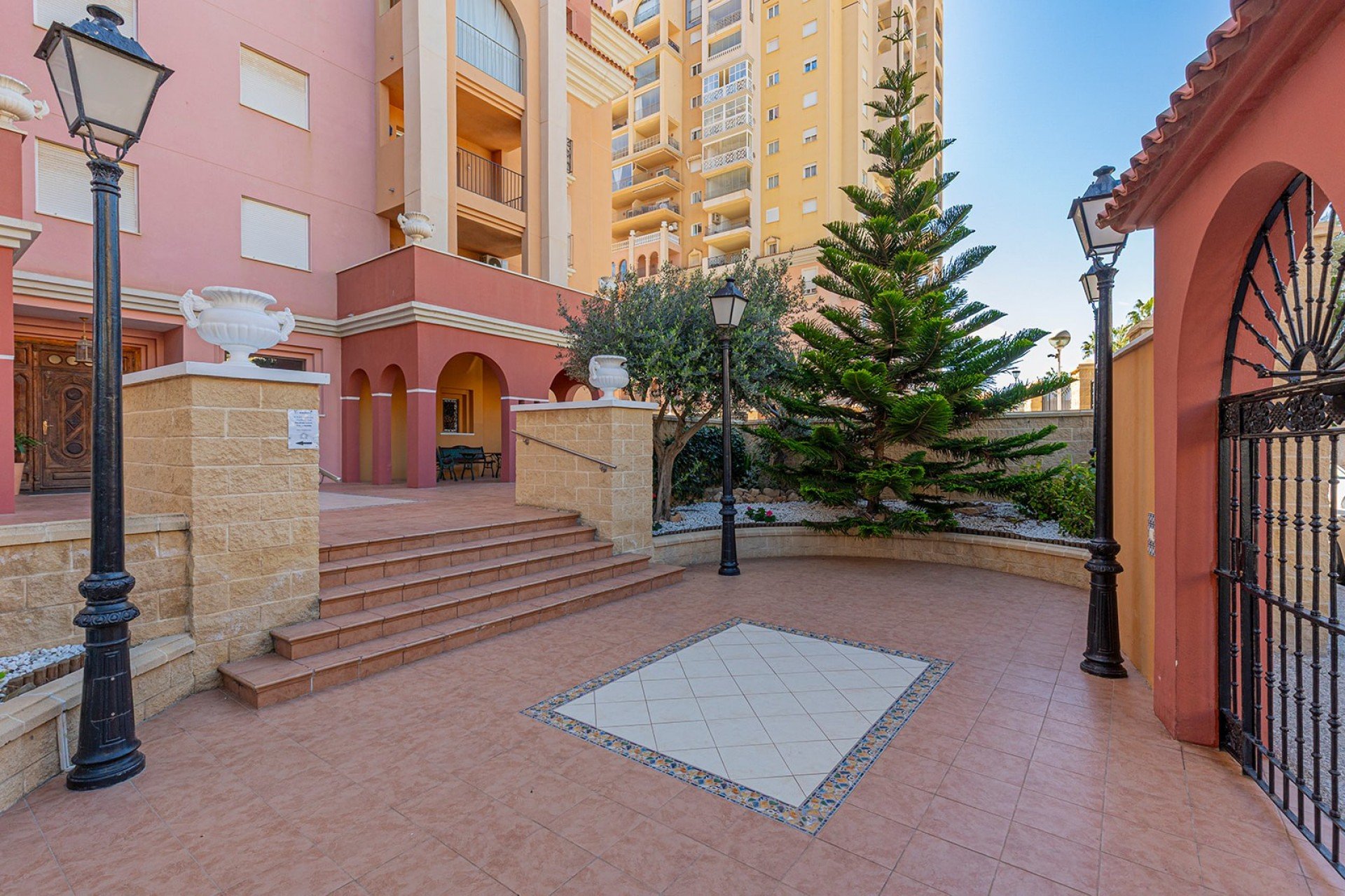 Revente - Appartement -
Torrevieja - Playa de los locos