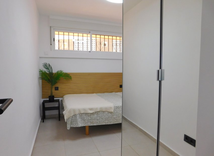 Revente - Appartement -
Torrevieja