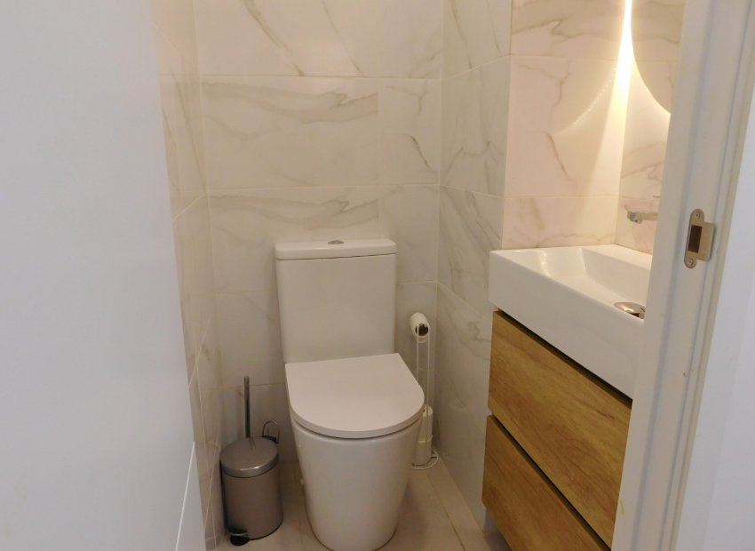 Revente - Appartement -
Torrevieja