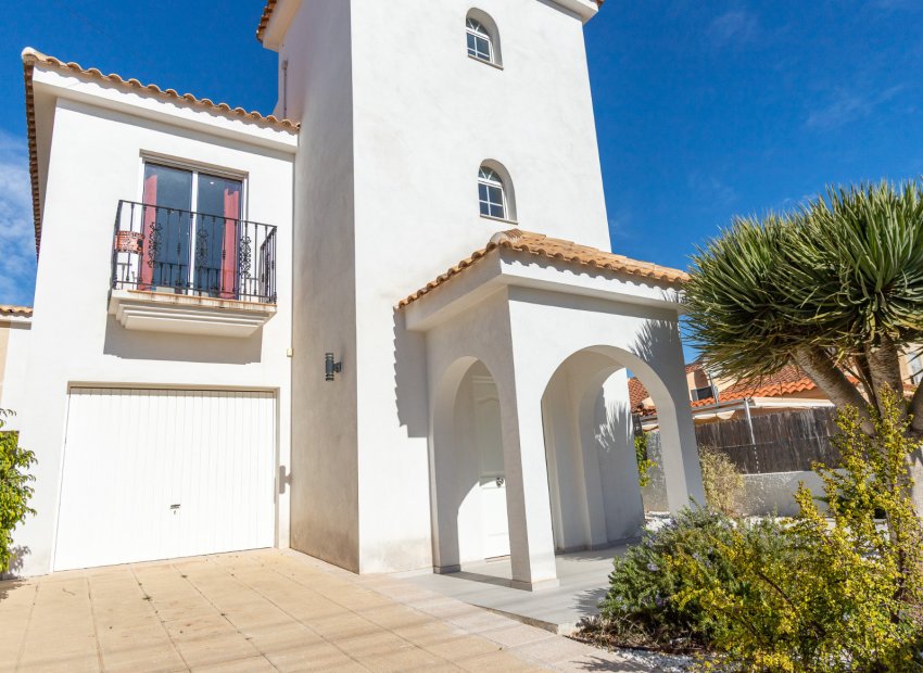 Revente - Chalet -
Torrevieja - Los Balcones