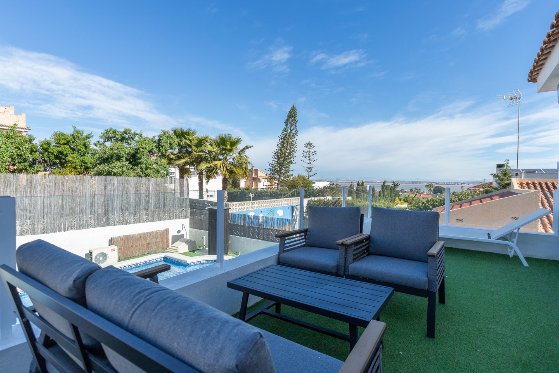 Revente - Chalet -
Torrevieja - Los Balcones