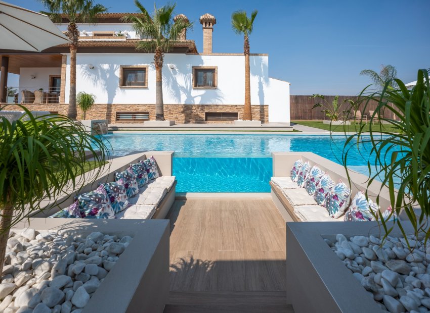 Revente - Détaché / Villa -
Avileses